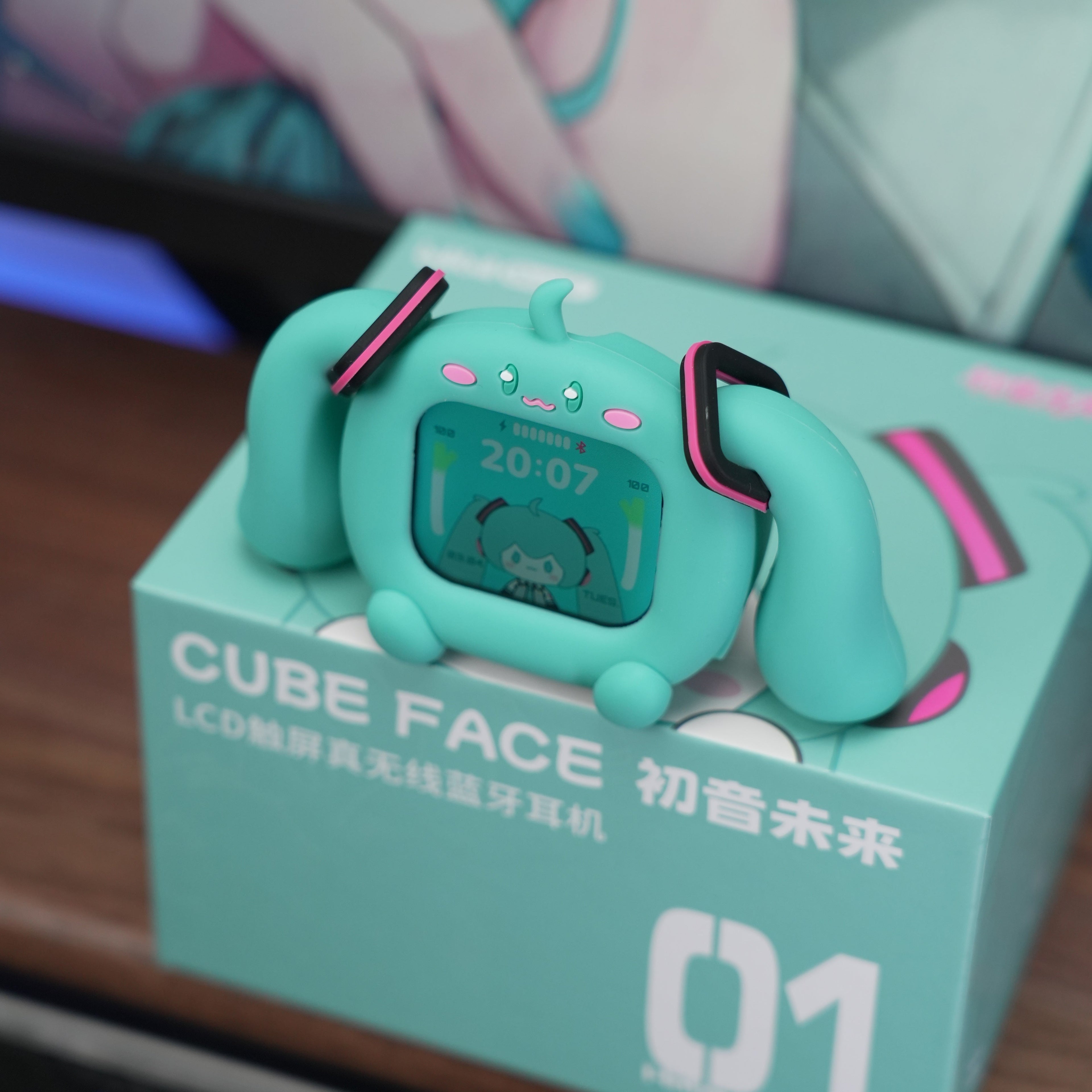 BilibiliGoods Hatsune Miku CUBE FACE LCD Touch Screen Bluetooth Airpods